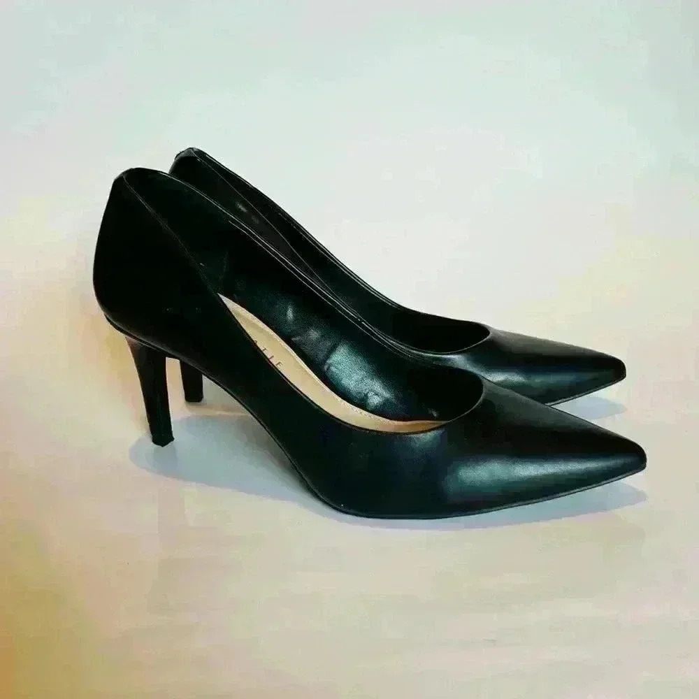 Kelly & Katie Black Heels